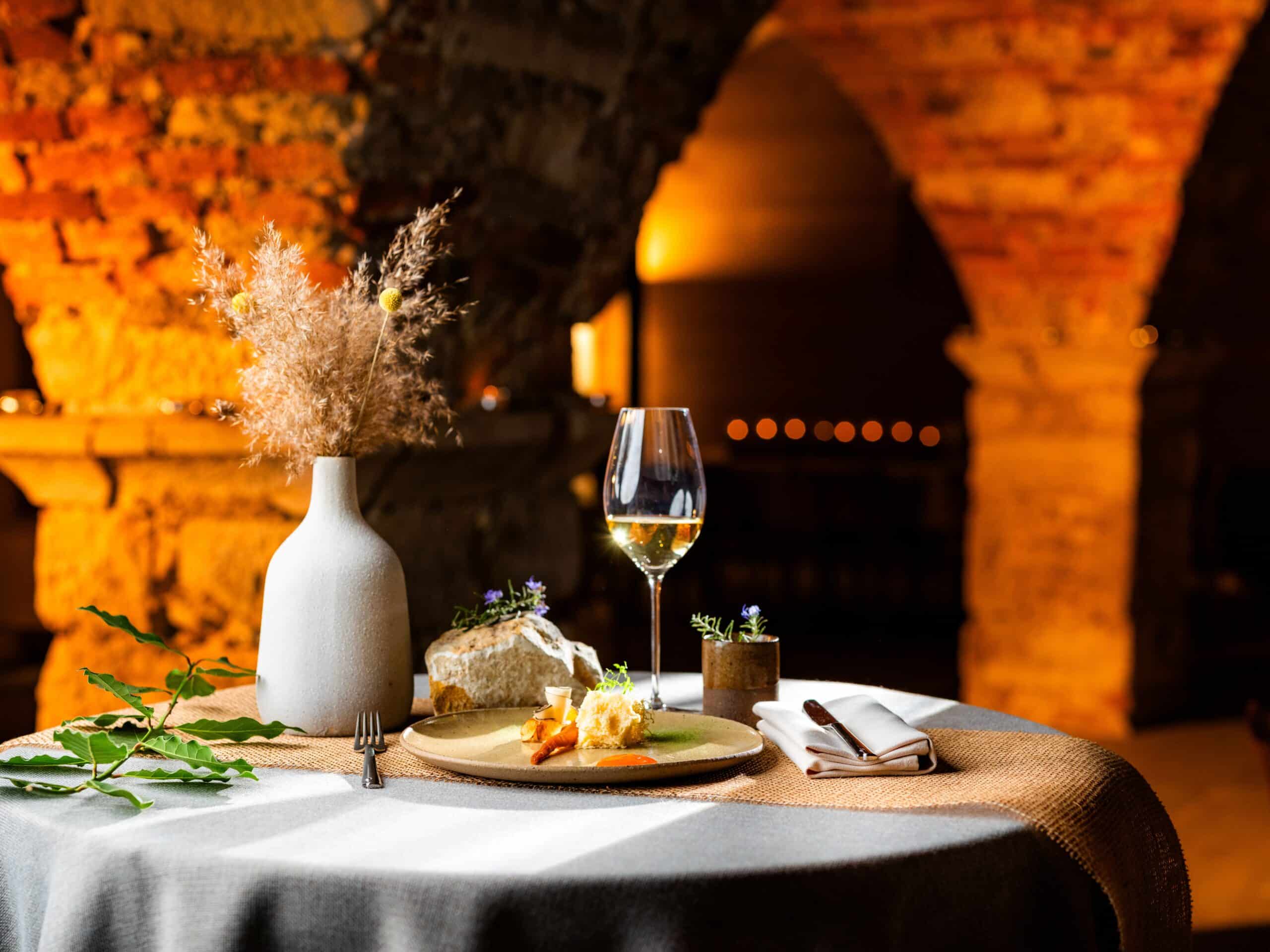 Dveri Pax restaurant scaled.jpg